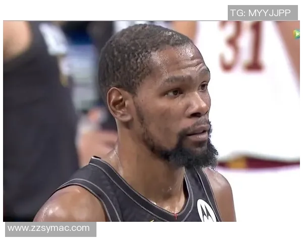 大学生足球队与大加纳利队精彩对决赛果揭晓引发热议